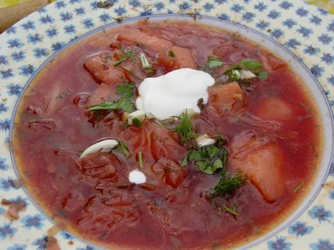 Slik lagrer du suppe fra brønner i tomatsaus