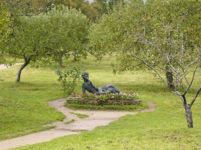 Hvordan komme til Mikhailovskoye