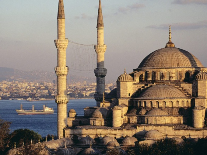 Hvordan kjøpe en billett til Istanbul